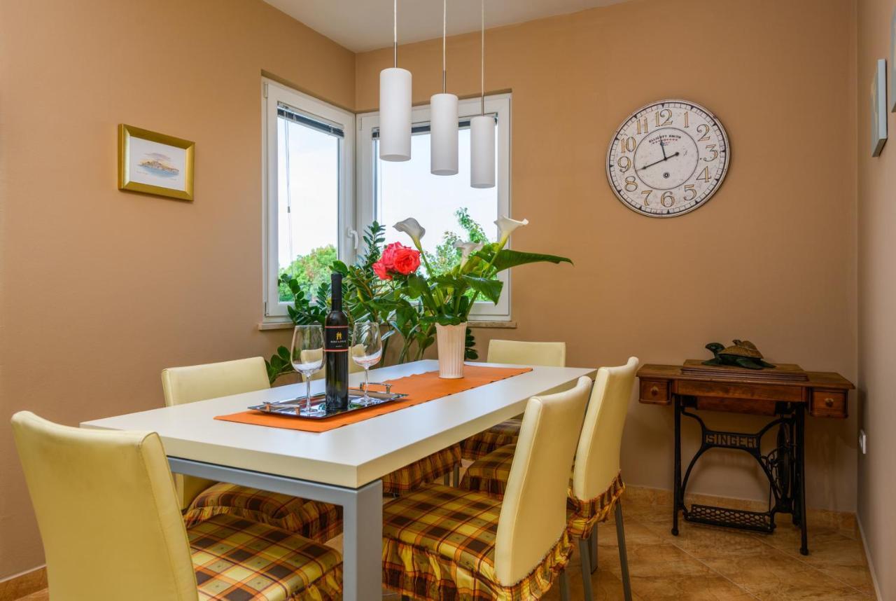 רוביני Apartment Sugar מראה חיצוני תמונה