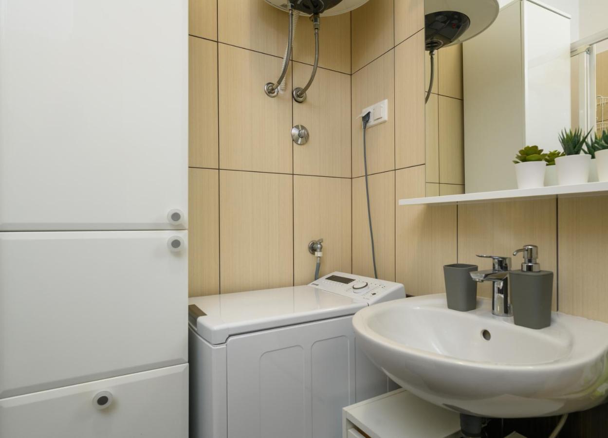 רוביני Apartment Sugar מראה חיצוני תמונה